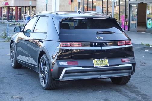 2025 Hyundai IONIQ 5 SEL