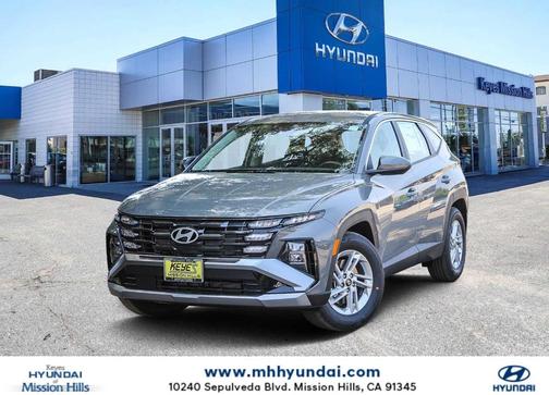 2025 Hyundai TUCSON SE