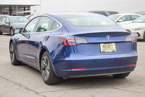 2019 Tesla Model 3 Standard Range Plus