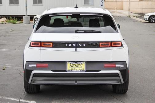 2025 Hyundai IONIQ 5 SE