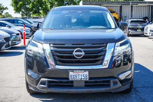 2022 Nissan Pathfinder S