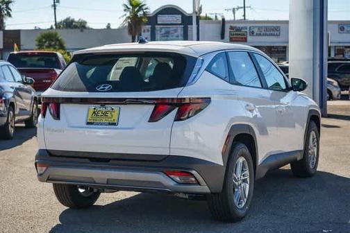 2025 Hyundai TUCSON SE