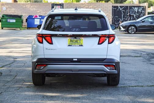 2025 Hyundai TUCSON SEL
