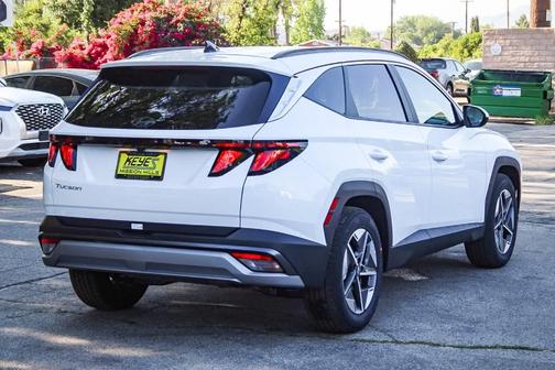 2025 Hyundai TUCSON SEL