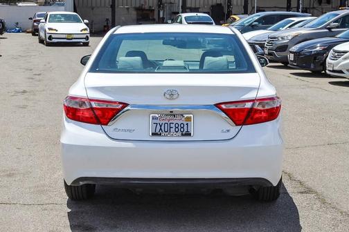 2016 Toyota Camry LE