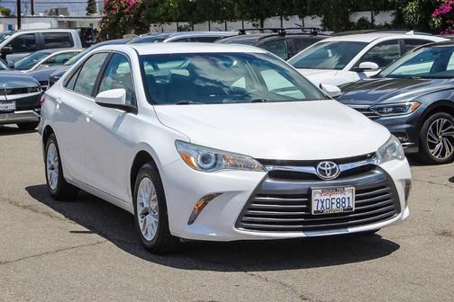 2016 Toyota Camry LE