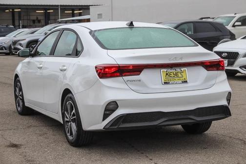 2022 Kia Forte LXS