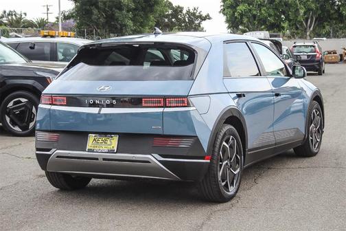 2024 Hyundai IONIQ 5 SE