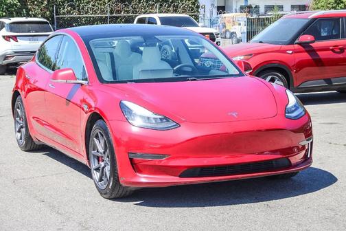 2020 Tesla Model 3 Standard Range Plus
