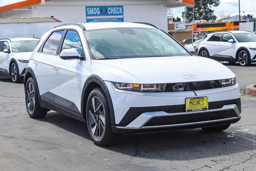 2025 Hyundai IONIQ 5 SEL