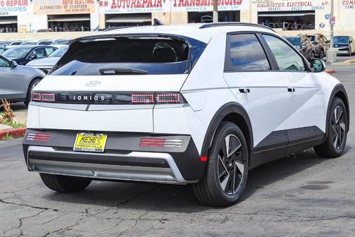 2025 Hyundai IONIQ 5 SEL