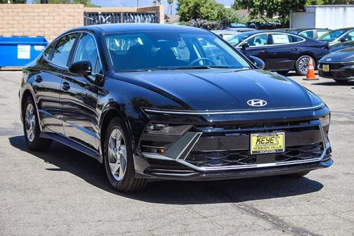 2025 Hyundai SONATA SE