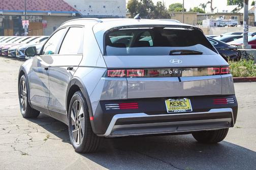 2025 Hyundai IONIQ 5 SEL