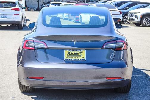 2019 Tesla Model 3 Standard Range Plus