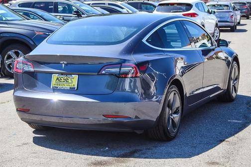 2019 Tesla Model 3 Standard Range Plus