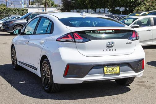 2020 Hyundai IONIQ EV SE