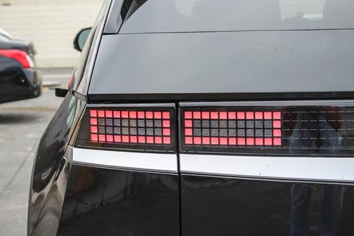 2025 Hyundai IONIQ 5 SEL