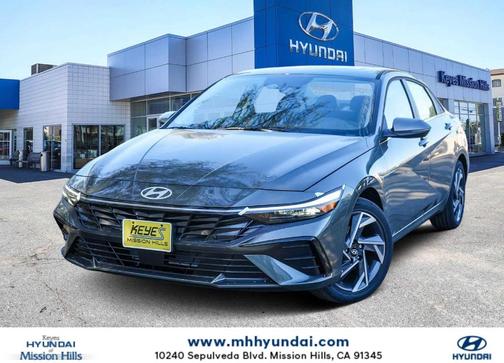 2025 Hyundai ELANTRA Limited