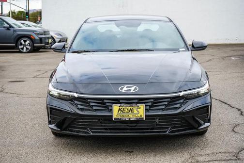 2025 Hyundai ELANTRA HEV SEL Sport