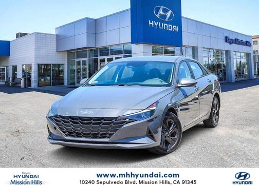 2023 Hyundai ELANTRA SEL