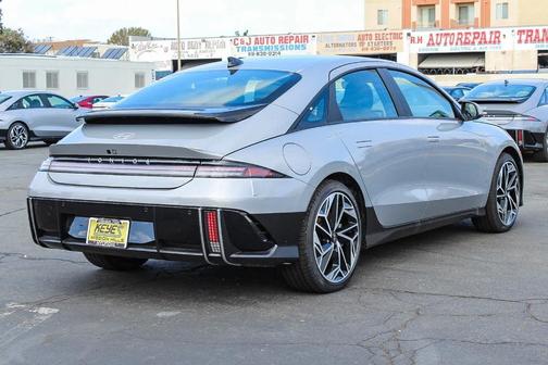 2025 Hyundai IONIQ 6 SEL