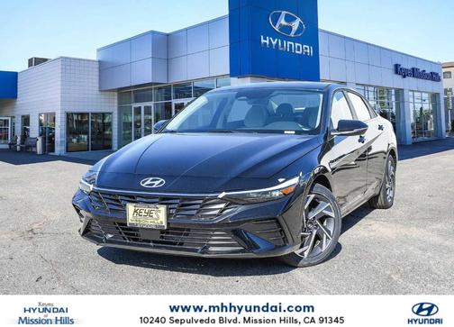 2025 Hyundai ELANTRA Limited
