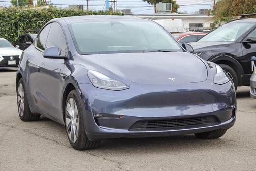 2023 Tesla Model Y Long Range