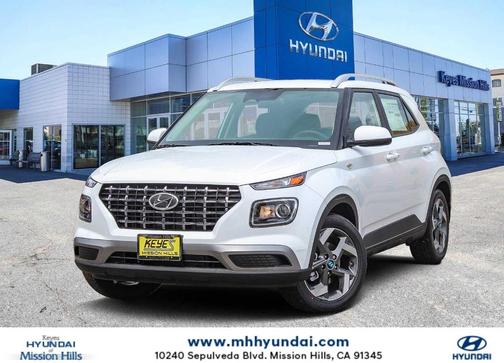 2025 Hyundai VENUE SEL