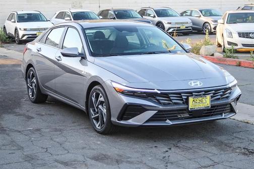 2025 Hyundai ELANTRA SEL Convenience