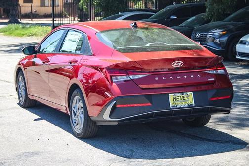 2025 Hyundai ELANTRA HEV Blue