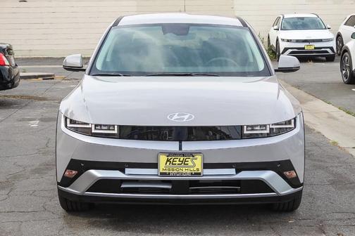 2025 Hyundai IONIQ 5 SE