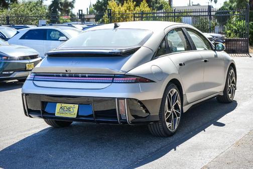 2025 Hyundai IONIQ 6 SEL