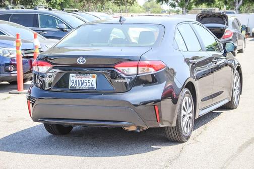 2022 Toyota Corolla Hybrid LE