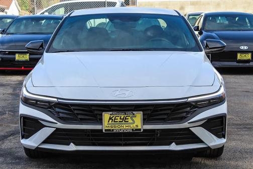 2025 Hyundai ELANTRA HEV SEL Sport