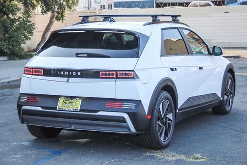 2025 Hyundai IONIQ 5 SEL