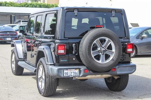 2020 Jeep Wrangler Unlimited Sahara