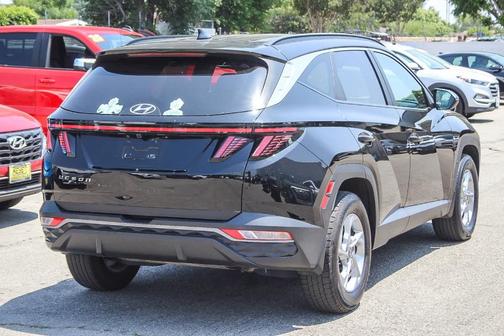 2022 Hyundai TUCSON SEL