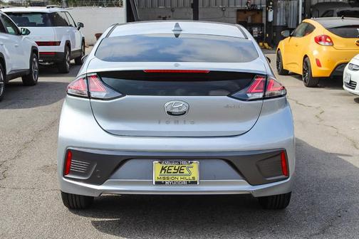 2021 Hyundai IONIQ EV SE
