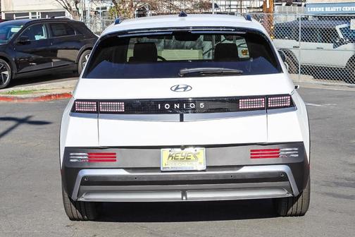 2025 Hyundai IONIQ 5 SEL