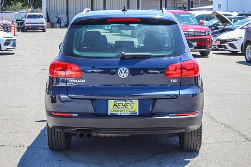 2016 Volkswagen Tiguan SE