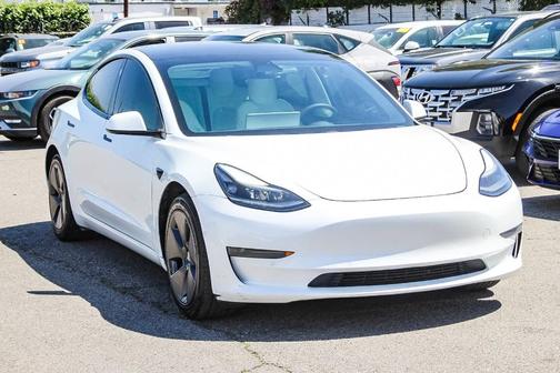 2021 Tesla Model 3 Standard Range Plus