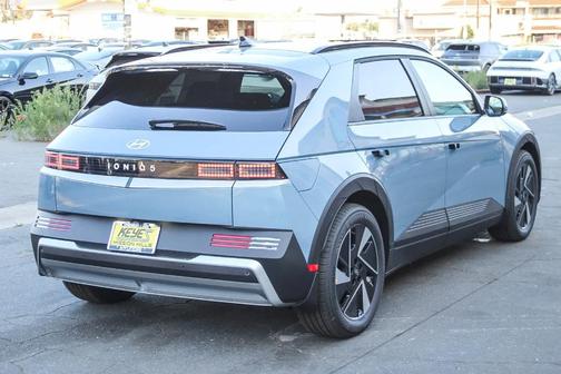 2025 Hyundai IONIQ 5 SEL