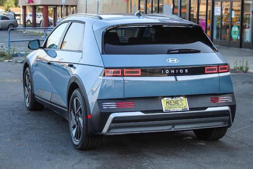 2025 Hyundai IONIQ 5 SEL