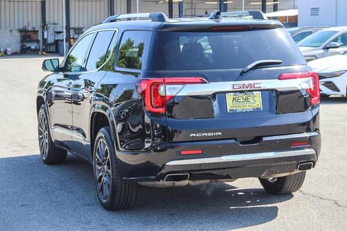 2022 GMC Acadia Denali