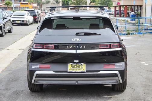 2025 Hyundai IONIQ 5 SEL