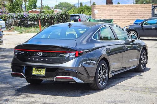 2025 Hyundai SONATA SEL