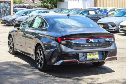 2025 Hyundai SONATA SEL
