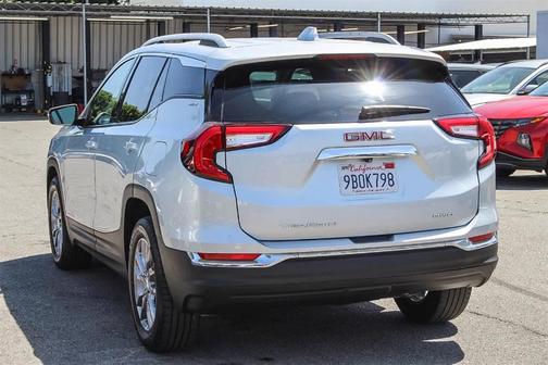 2022 GMC Terrain SLT