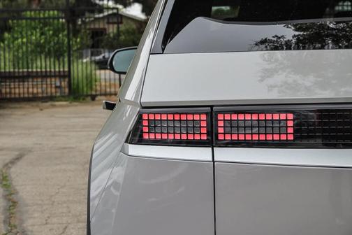 2025 Hyundai IONIQ 5 SEL