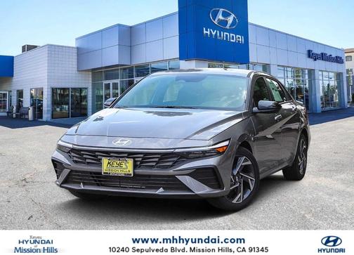 2025 Hyundai ELANTRA SEL Sport